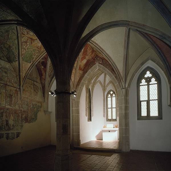 Obrázek /media/001bqlga/plzen_-_kaple_sv_barbory_ve_frantiskanskem_klastere_-_interier_800x610.jpg