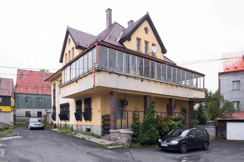 Image /media/0lklof0e/abertamy_vila_zenker_1.jpg