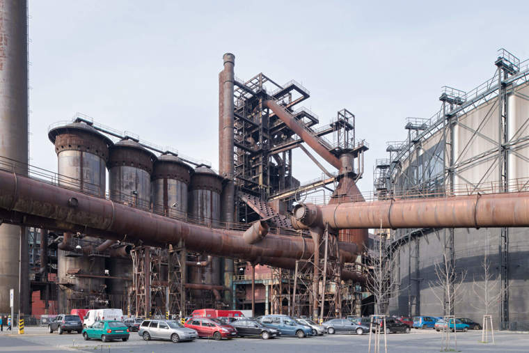 Image /media/0n3jokos/vítkovické-železárny-vp4-back.jpg