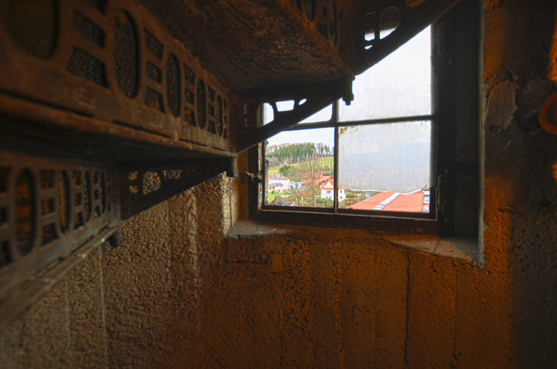 Obrázek /media/0o2dkvjn/zauhlovacka_-_avantgart_z_s_okno.jpg