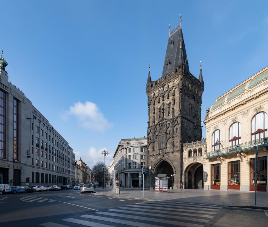 Image /media/0s0ibbze/prague_streets_111.jpg