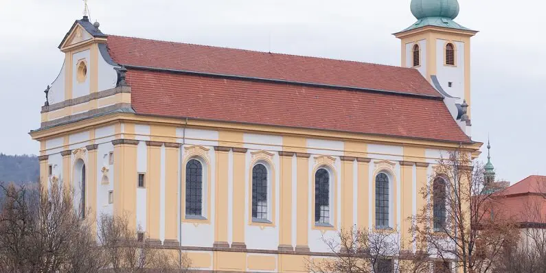 Image kostel-ext.jpg