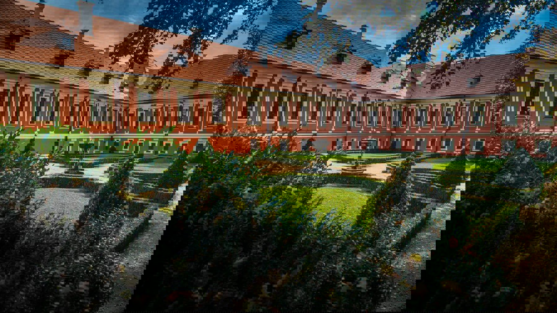 Obrázek /media/1k5bs2sf/zahrada.jpg