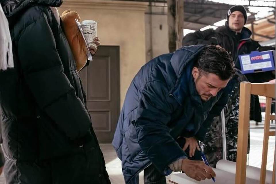 Ilustrační obrázek článku 'Filming on Carnival Row starring Orlando Bloom wrapped in the Czech Republic'