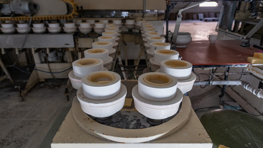 Ilustrační obrázek článku 'Porcelain manufacture Horní Slavkov'