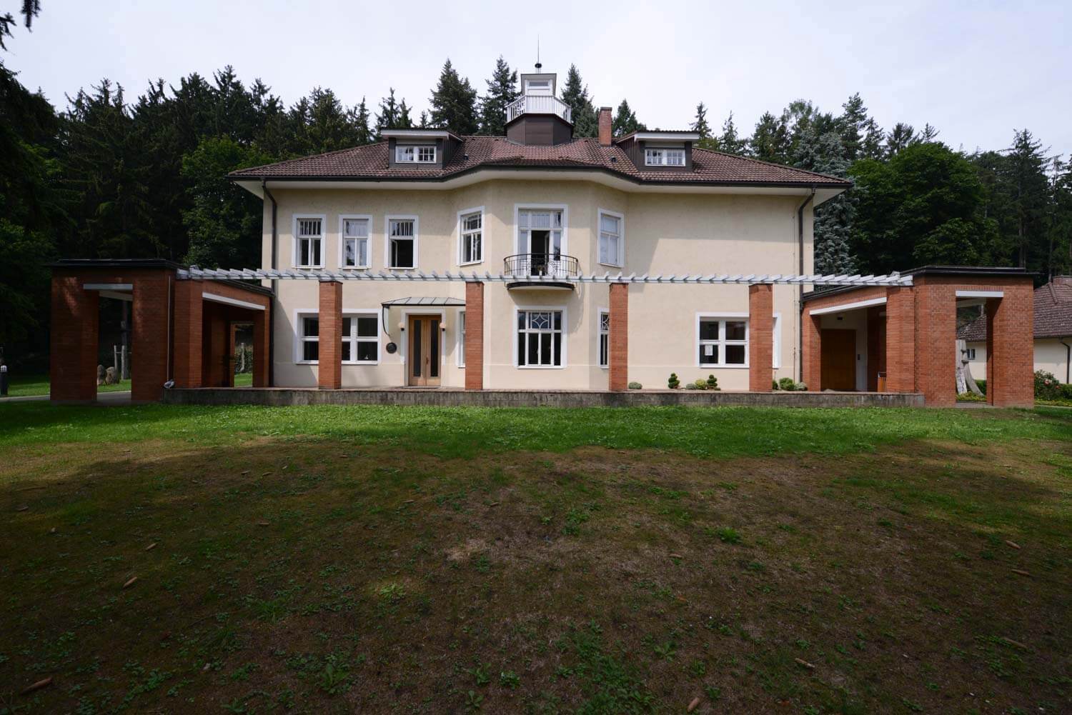 Obrázek /media/1q2dwtg1/zlin_fo_batova_vila_cfc_vila_zlin_ogahurova292-95.jpg