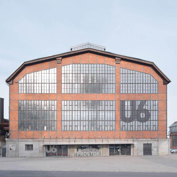 Image /media/2t2hth25/vítkovické-železárny-dmýchárna-fasáda.jpg