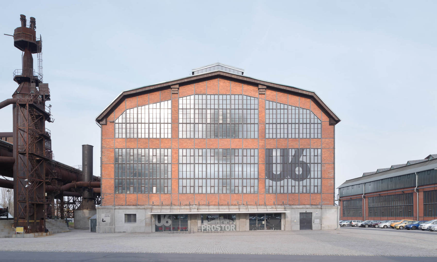 Obrázek /media/2t2hth25/vítkovické-železárny-dmýchárna-fasáda.jpg