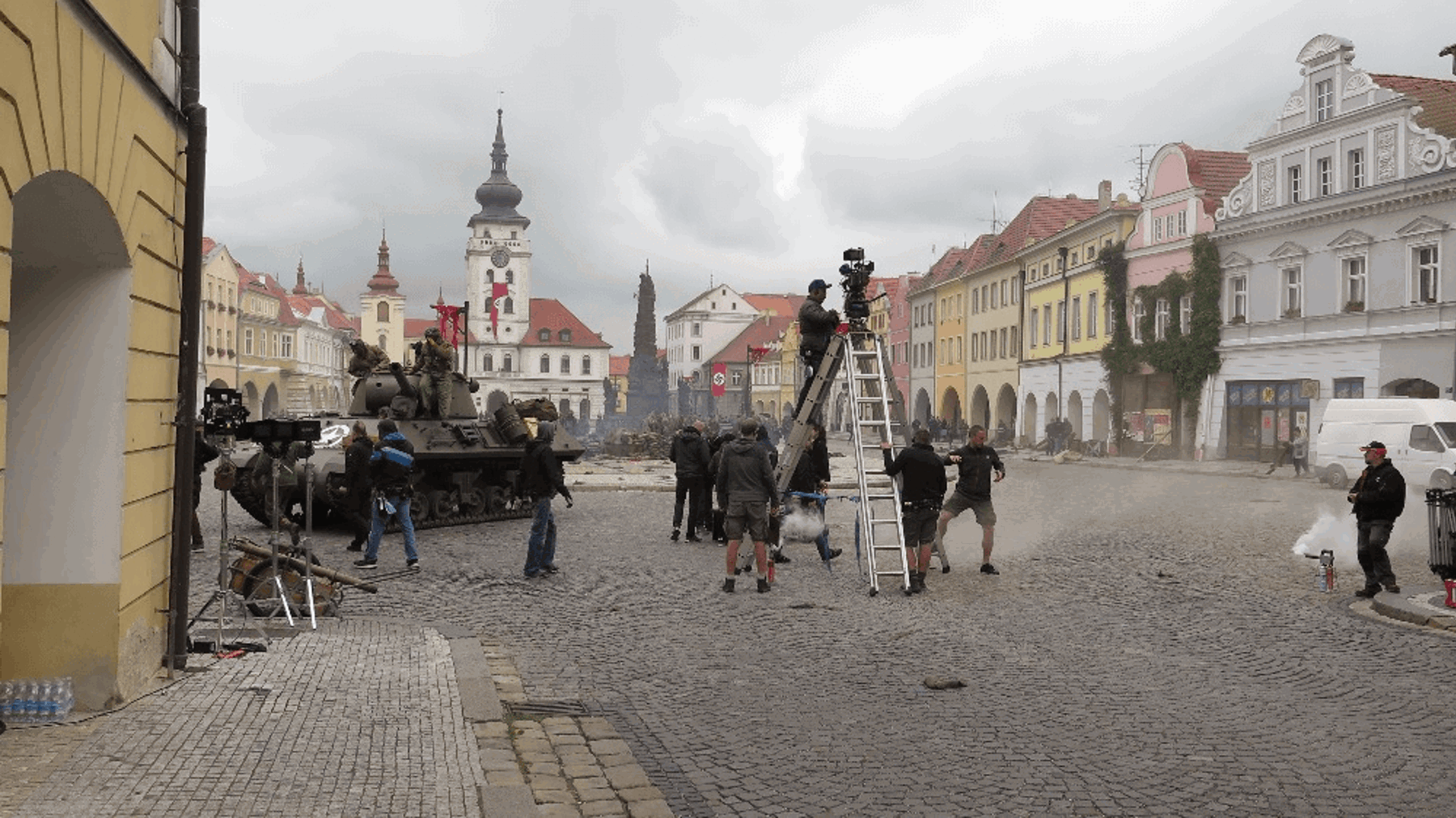 Obrázek /media/3jajtyph/jojo_rabbit_jan_adler_czech_anglo_production_8-1.png