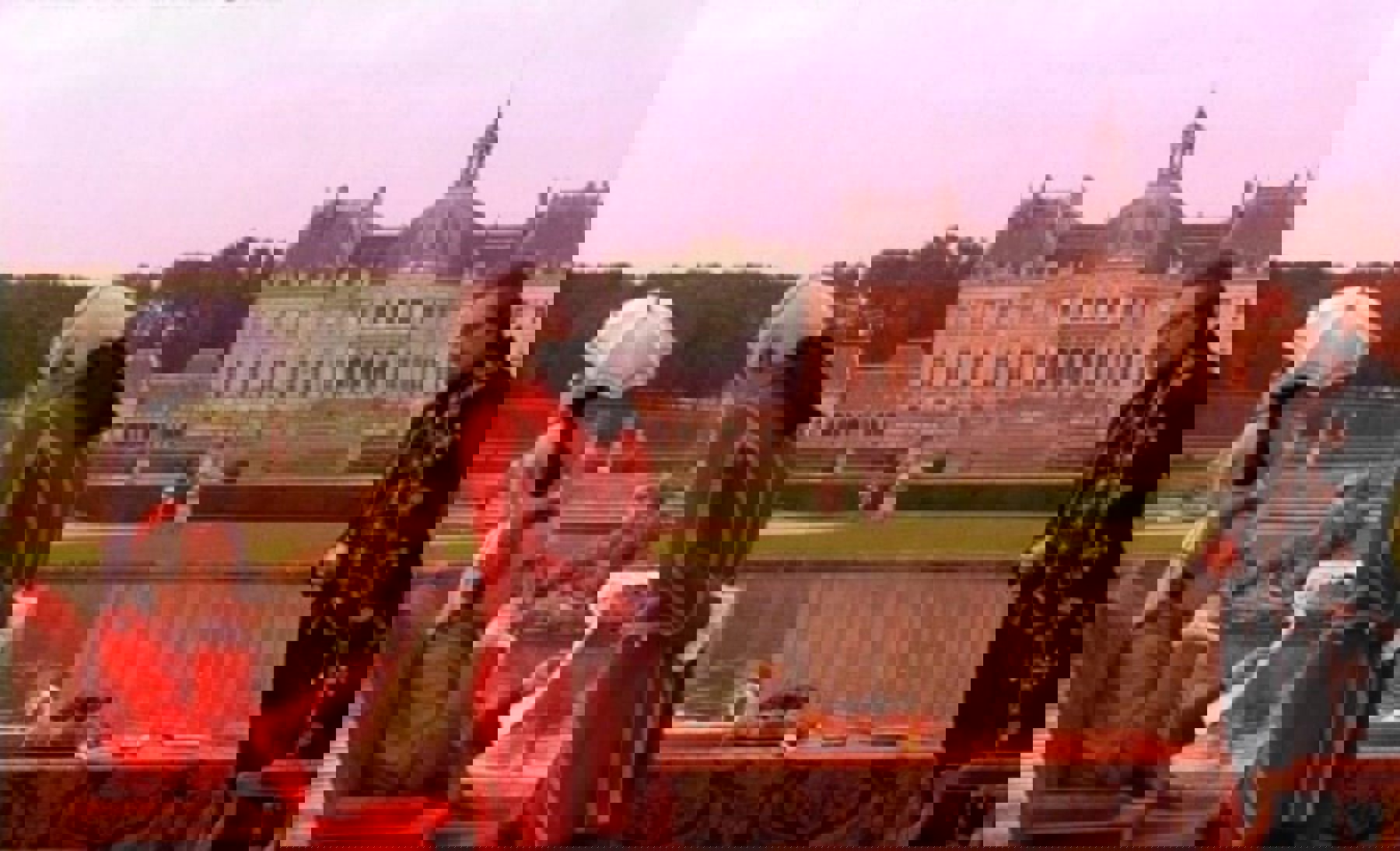 Obrázek /media/3zlhtev5/affair_of_the_necklace_30.jpg