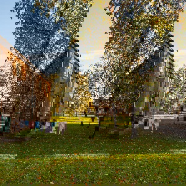Obrázek /media/4jomi5b2/ostrava_vitkovice_rotschildova_kolonie_032_daniel_suhay_33.jpg