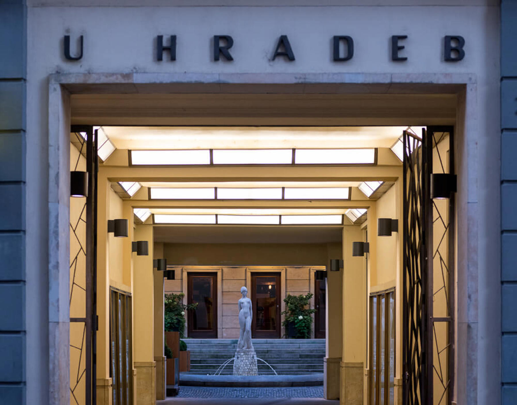 Image /media/4kdbbh3p/kino64_macha_86.jpg