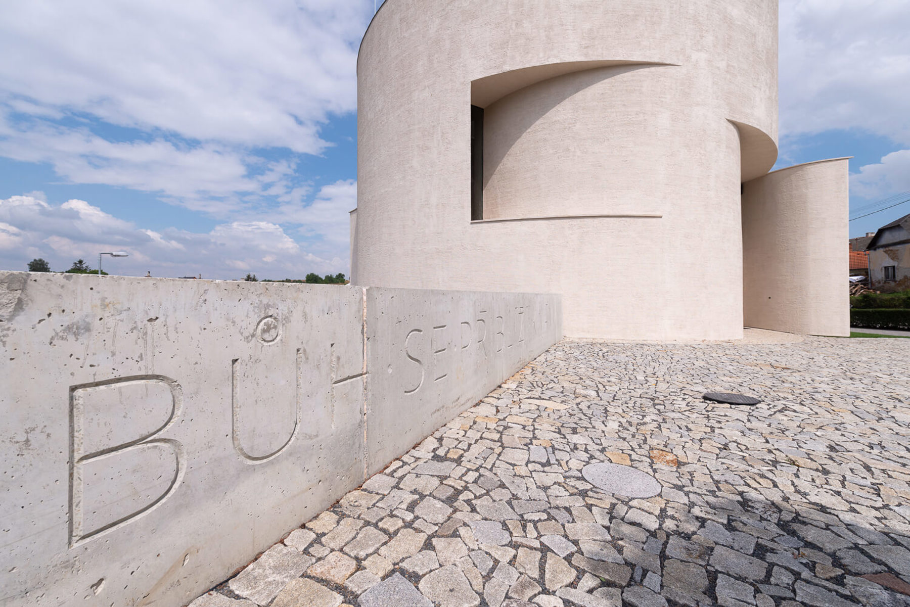 Image /media/5bef0e2w/dsc_0350.jpg