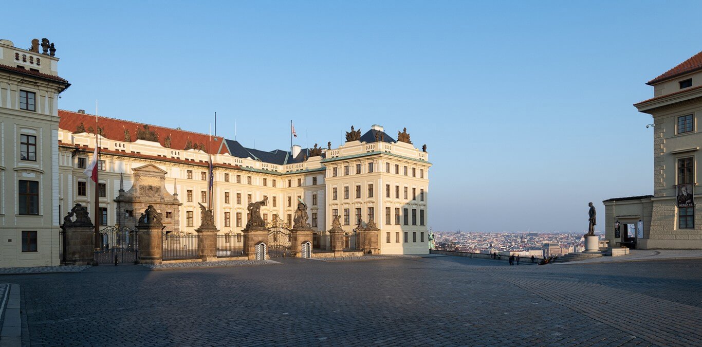 Image /media/5eshwd45/prague_streets_35.jpg