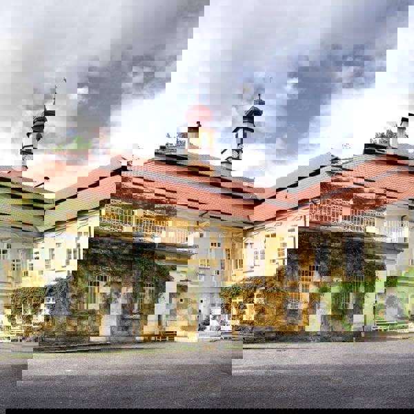 Obrázek /media/autpvbgt/pilsen_ulice_-_zamek_exterier_8532.jpg