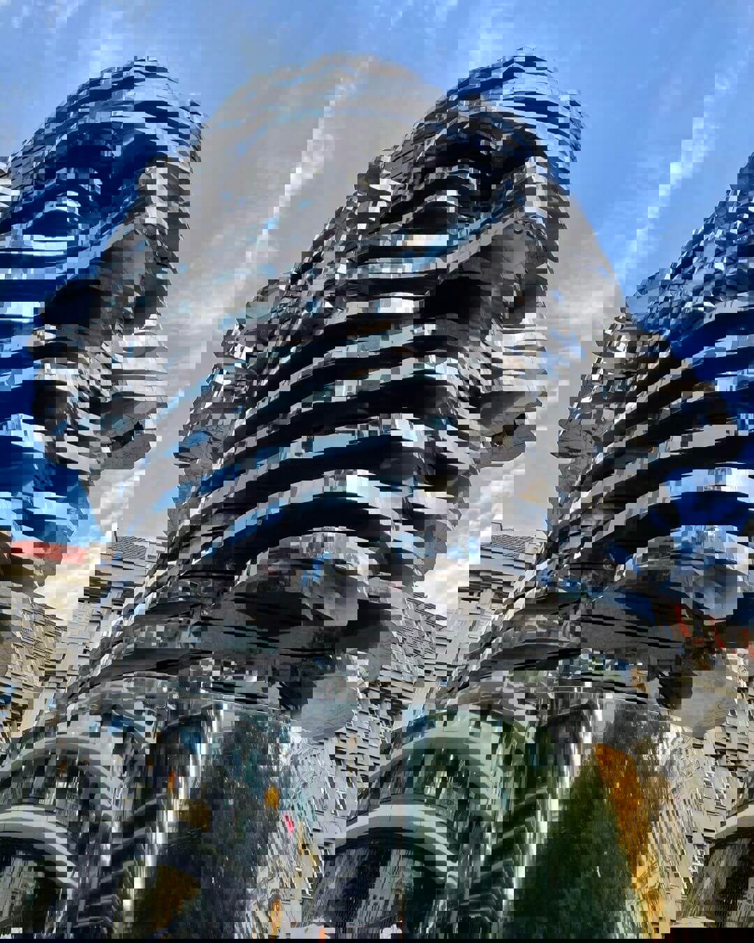 Image /media/burbpief/14_credit_amazon_sony.jpg