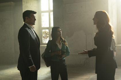 Obrázek /media/ctrpljs2/nathan-fillion-jenna-dewan-bridget-regan_disney_larry-horricks.jpg