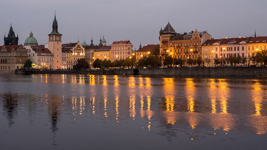 Ilustrační obrázek článku 'Embankment'