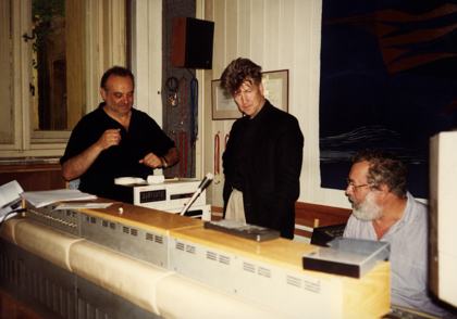 Obrázek /media/gaqbgx1q/david-lynch-smecky-2_credit-smecky-music-studios.jpg