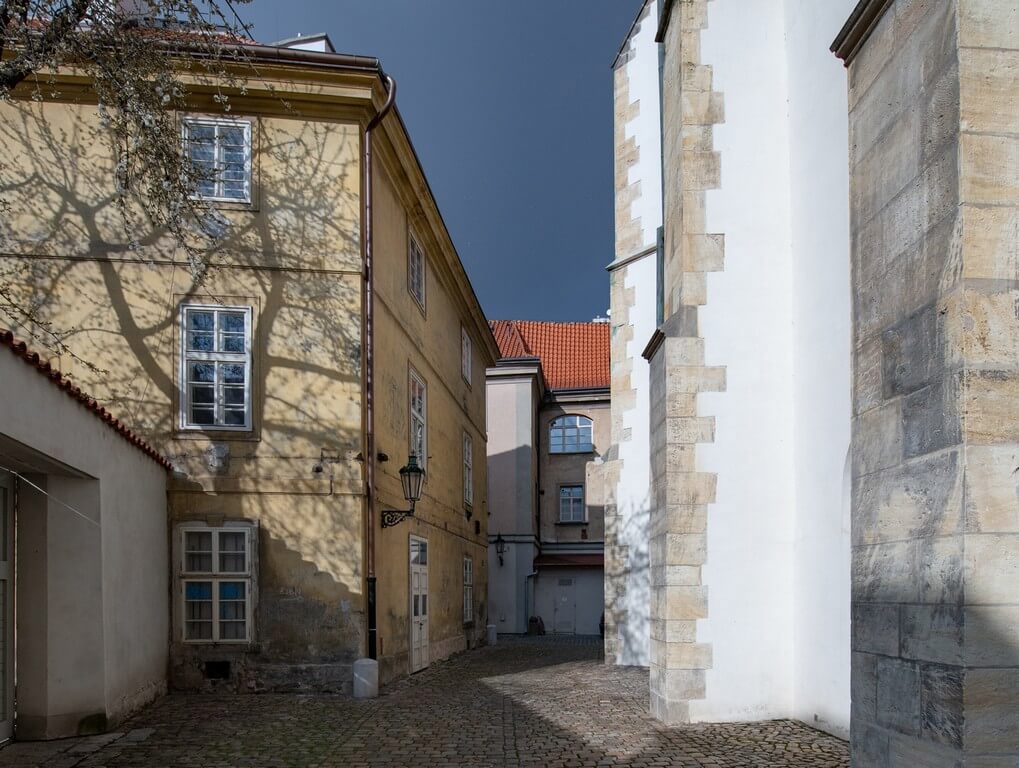 Image /media/gv0nxvzk/prague-streets-141.jpg