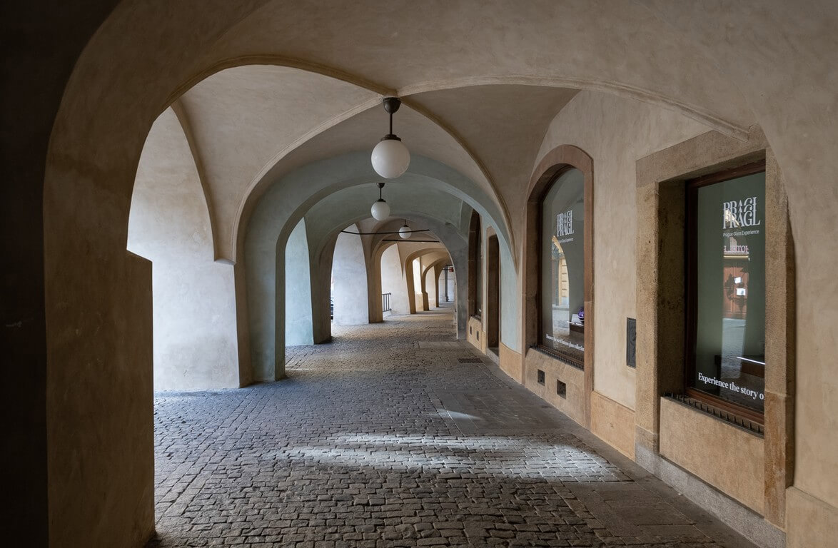 Image /media/iofdgnpo/prague_streets_156.jpg