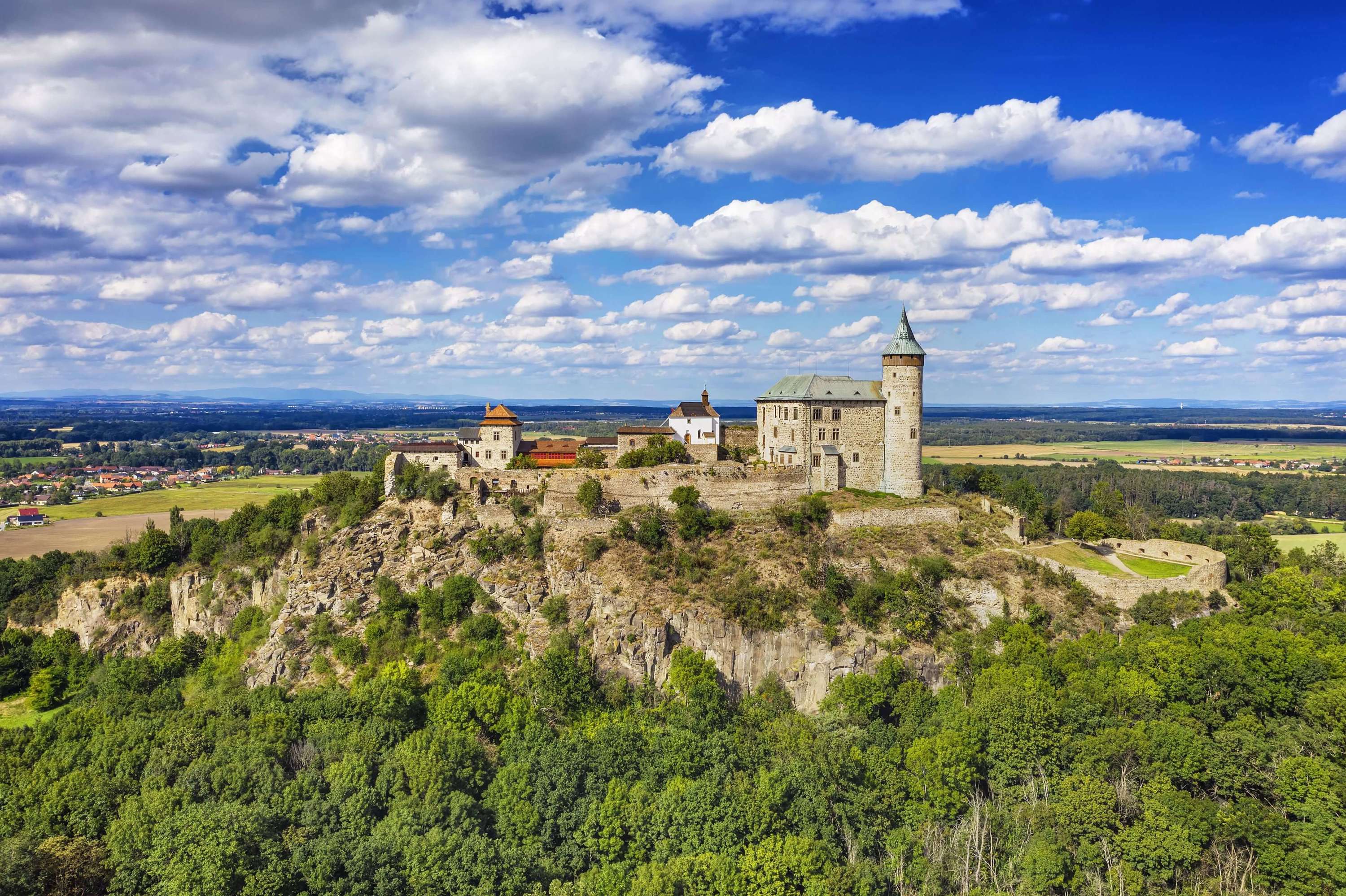Obrázek /media/ipwpcpvi/hrad-kunětická-hora_lukáš-zeman_2020-malá.jpg