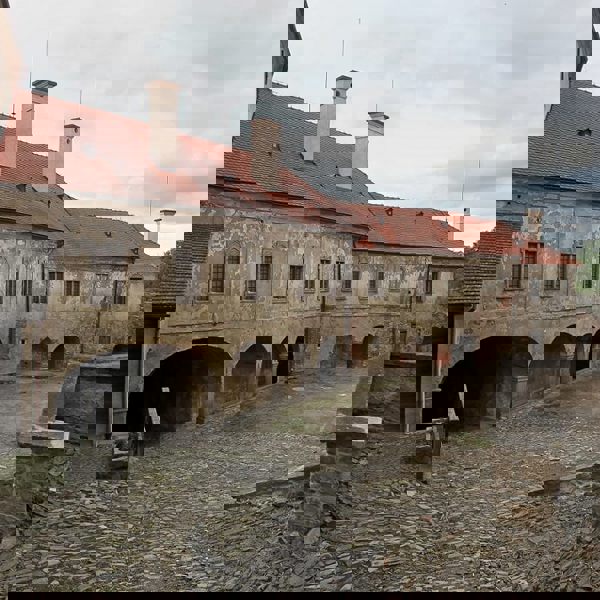 Obrázek /media/irxevylz/hrad_ledec_nad_sazavou_l_3__kopie.jpg