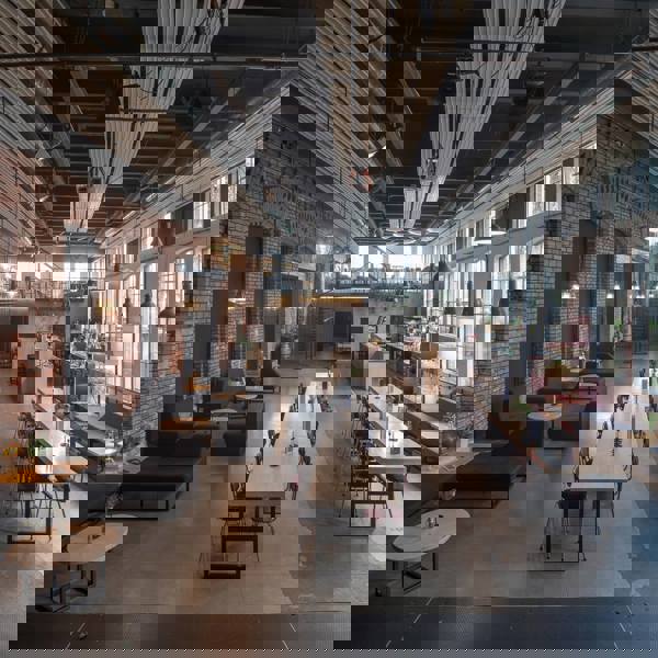 Obrázek /media/j5vl5m3i/papirna-410-pano.jpg