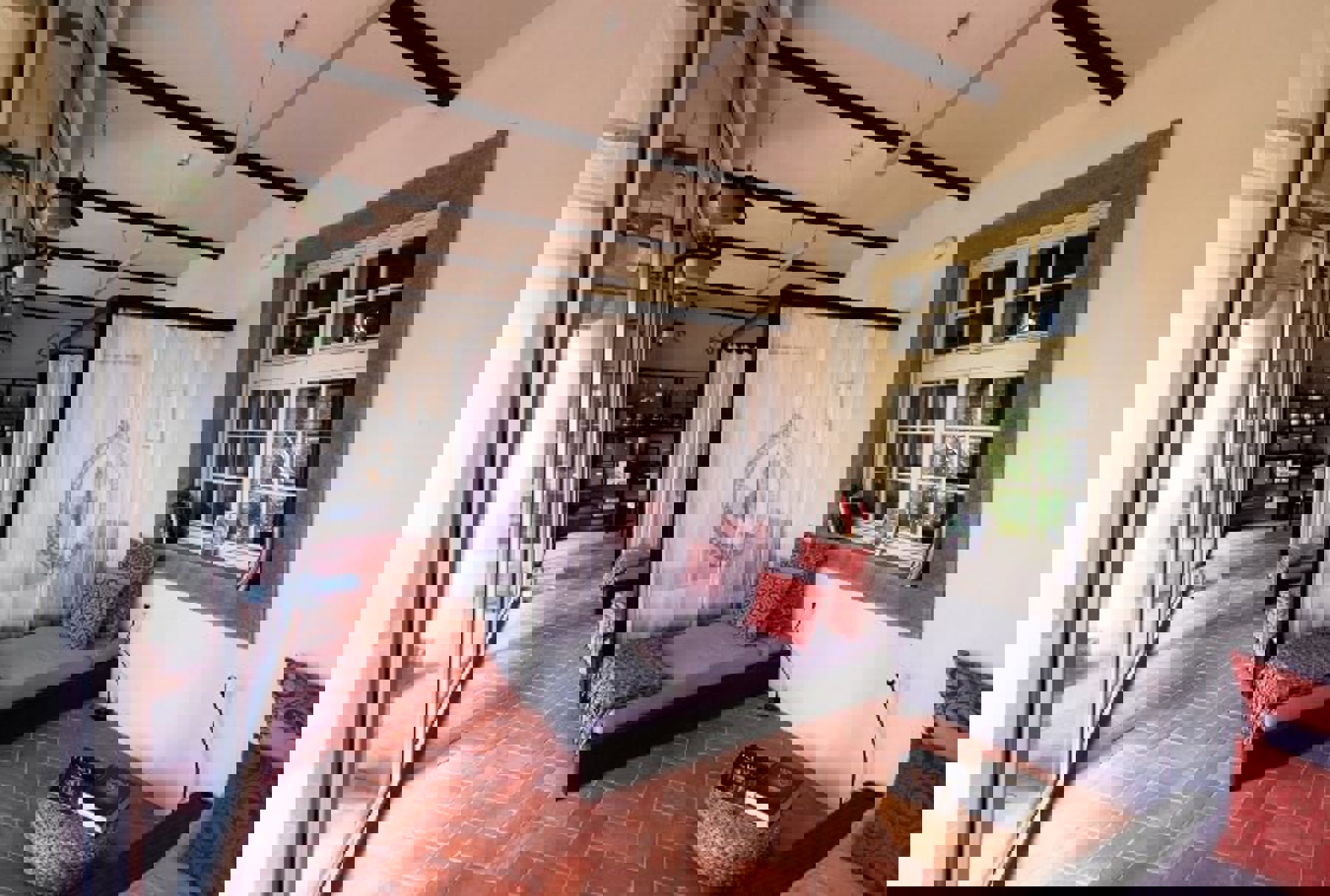 Image /media/jvod1qrv/chateau_heralec_5.jpg