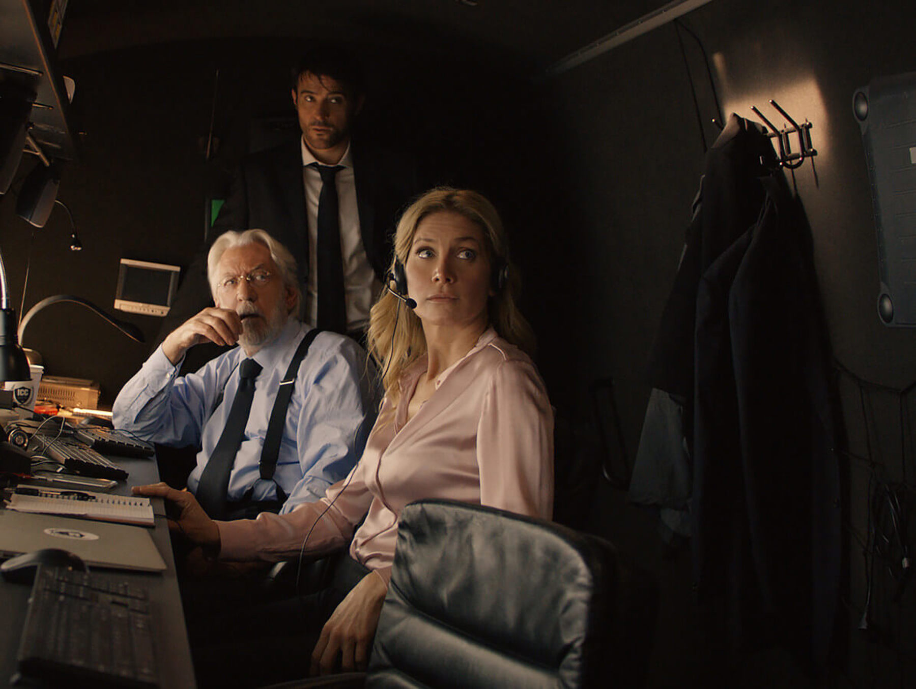 Obrázek /media/k3tiizbx/donald_goran_and_elizabeth.jpg