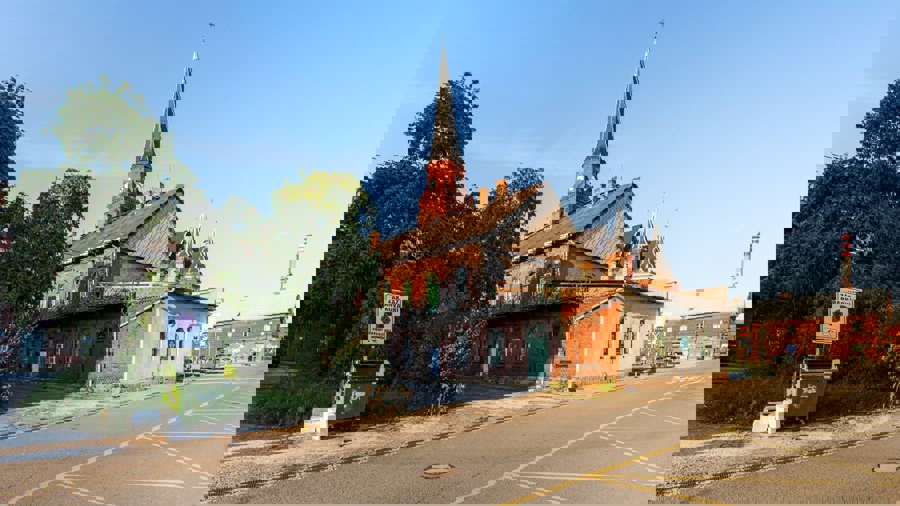 Obrázek /media/kp1jf15w/ostrava_vitkovice_rotschildova_kolonie_032_daniel_suhay_31.jpg