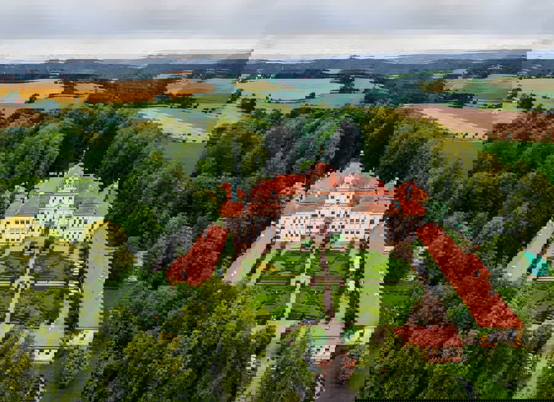 Image /media/m3lag1c2/jemniste-chateau.jpg