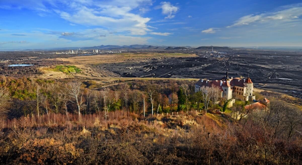 Obrázek /media/mo4n5sw4/jezeri-pano_xl33x18_small.jpg