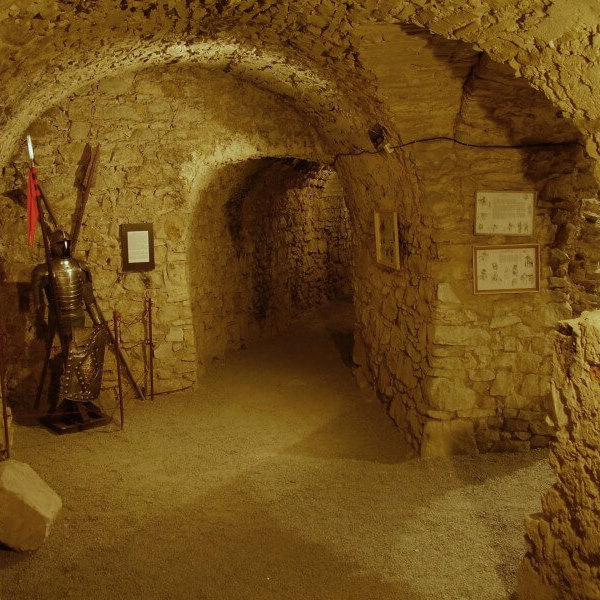 Obrázek /media/nf1ikmv0/hrad_brumov_800x600.jpg