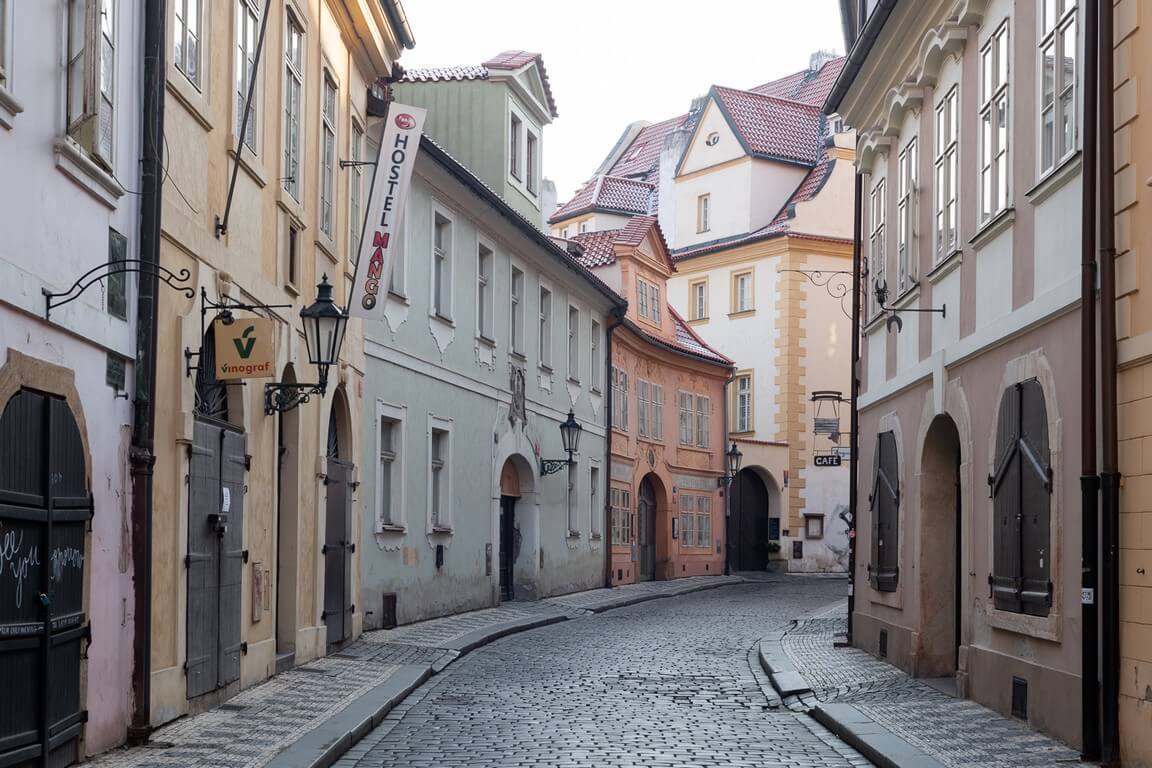 Image /media/nxqbrtrr/prague_streets_56.jpg