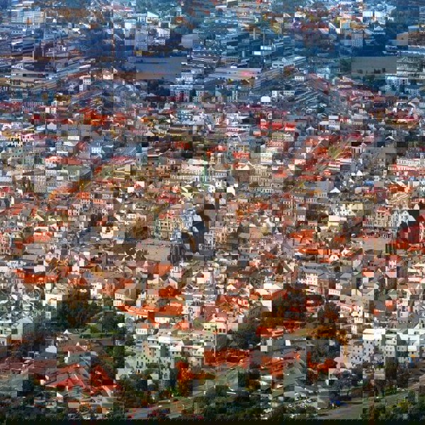 Image /media/ofzdoe5n/plzen_-_pohled_na_mesto_800x533.jpg