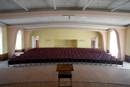 Image /media/oquiexip/roudnice_interior_auditorium_802v1017_72dpi_640x640_low_res.jpg
