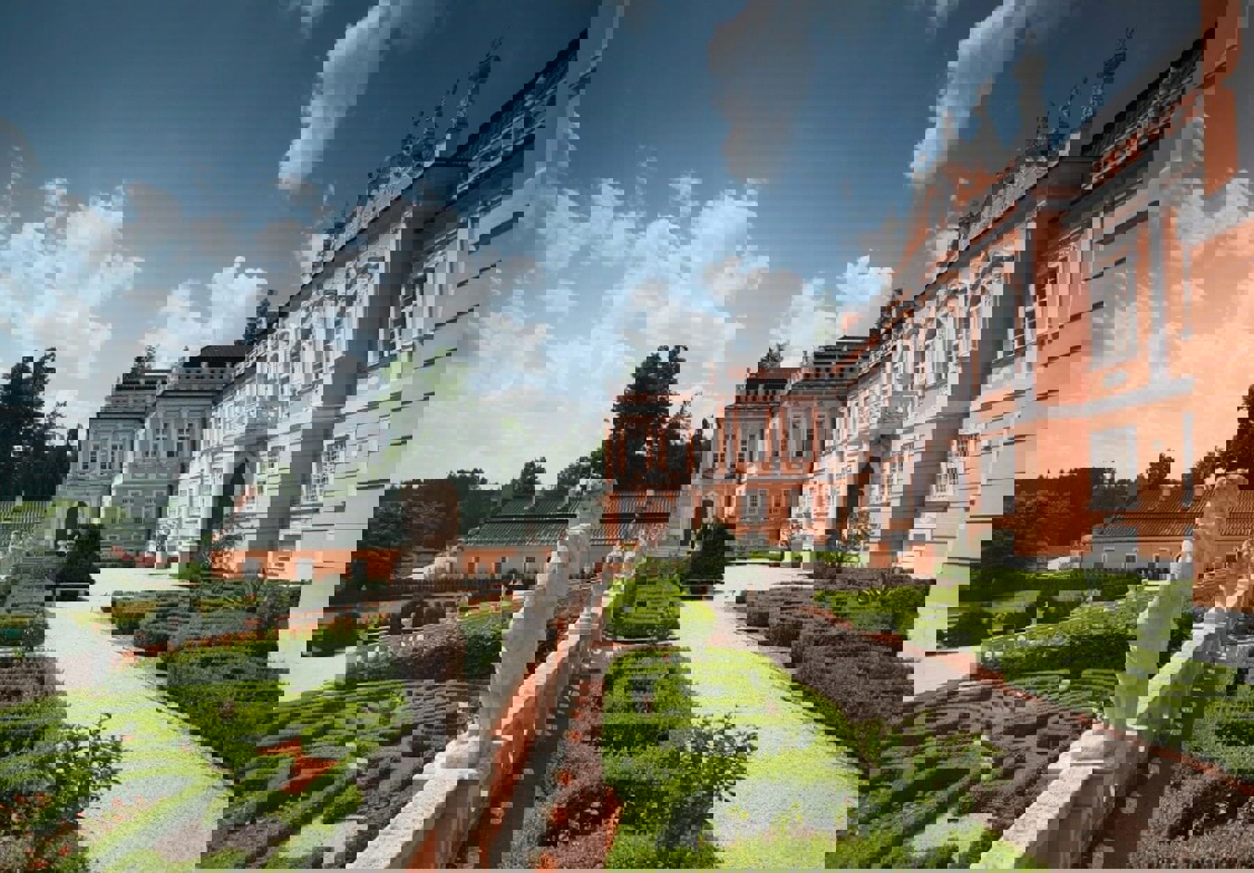 Obrázek /media/pj5nopiu/nove_hrady_i.jpg