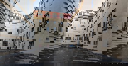 Obrázek /media/puhbtzrl/prague_streets_85.jpg