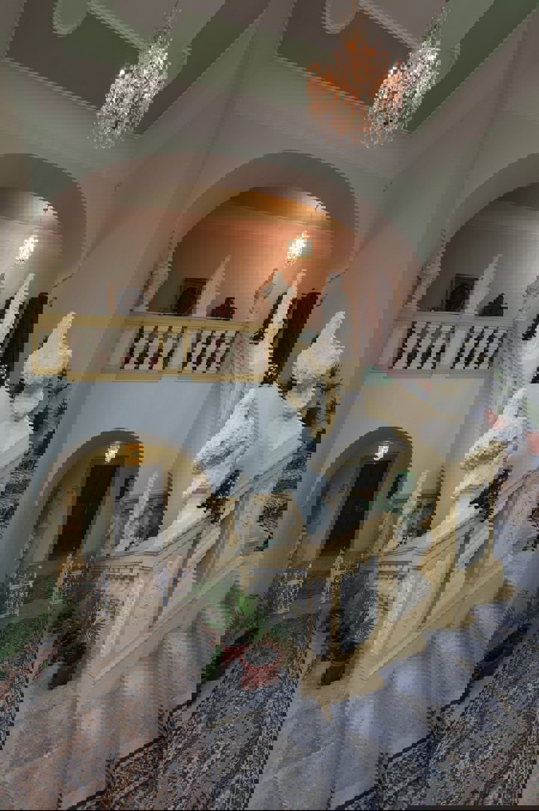 Obrázek /media/pvnb1fgn/interier___schodiste_nove_hrady.jpg