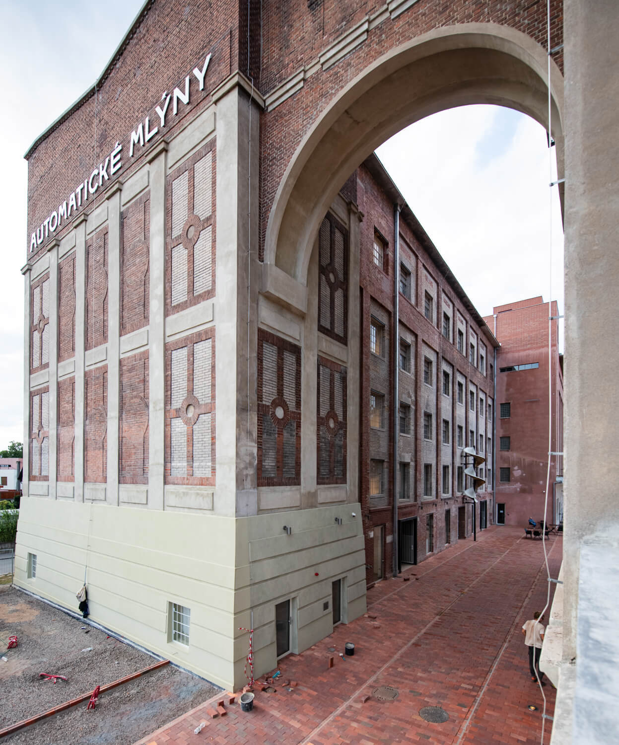 Ilustrační obrázek článku 'Automatické mlýny'