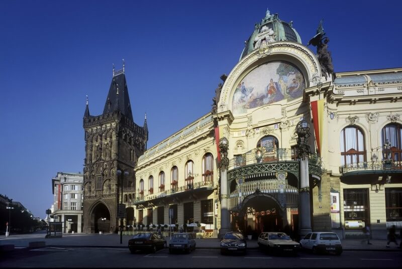 Obrázek /media/pzpf0hyf/praha_-_obecni_dum_a_prasna_brana_800x5361.jpg