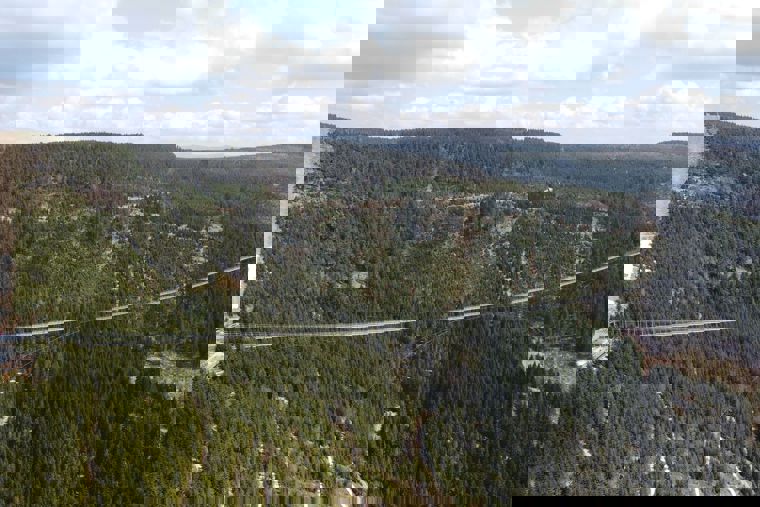 Obrázek /media/qibd4tqn/sky_bridge_721_foto_jakub_juszynski_1_mala.jpg