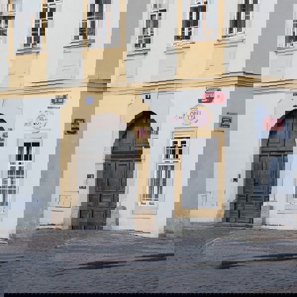 Obrázek /media/ro1b50kz/prague_streets_10.jpg