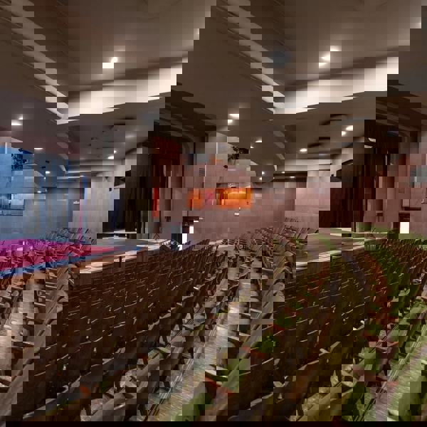 Image /media/rryd33fd/kulturni_dum_usti_nad_labem_1.jpg