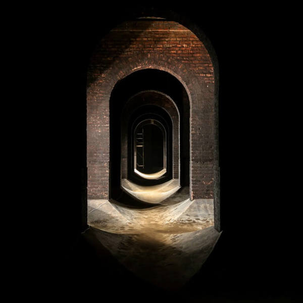 Image /media/s0xfw2y1/vodojemy_inside_jan_caga_12.jpg