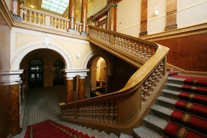 Obrázek /media/sxiep44i/plzen_fo_mestanska_beseda_schodiste_foto_archiv_mestanska_beseda.jpg