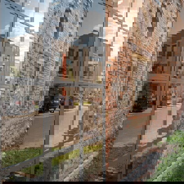 Obrázek /media/ul2h20jh/papirna-520.jpg