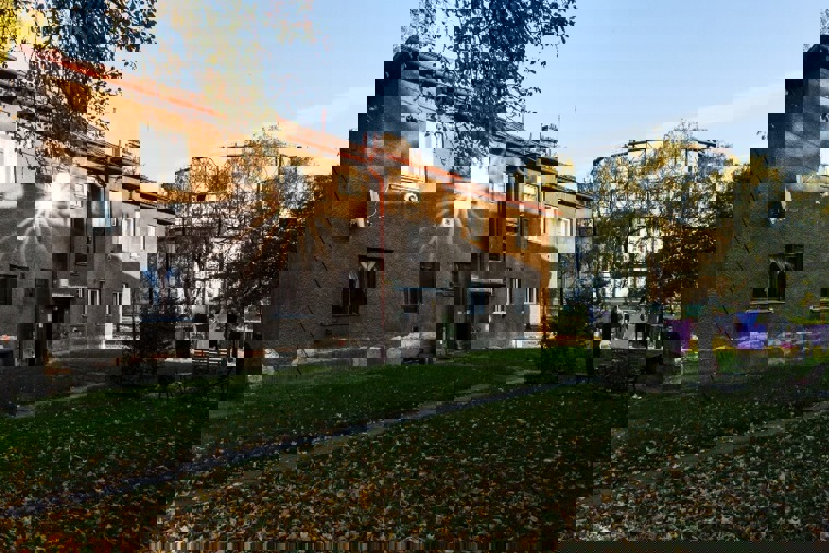 Obrázek /media/vdhhaiw3/ostrava_vitkovice_rotschildova_kolonie_032_daniel_suhay_1.jpg