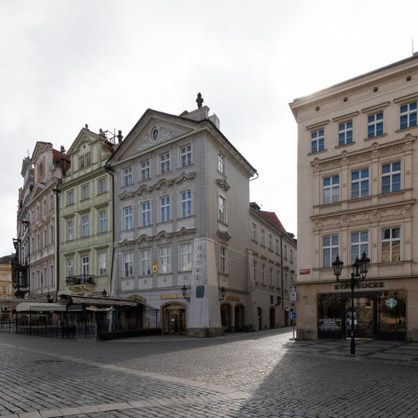 Image /media/vfxnz5xk/prague-streets-159.jpg